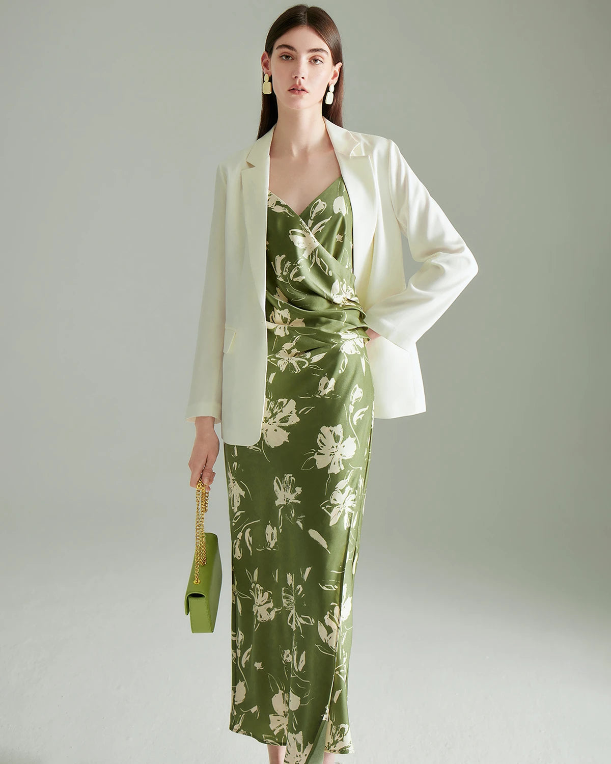 Robe en soie verte à imprimé fleuri