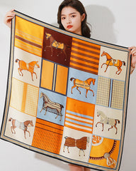 Grand foulard en soie vintage à motif cheval