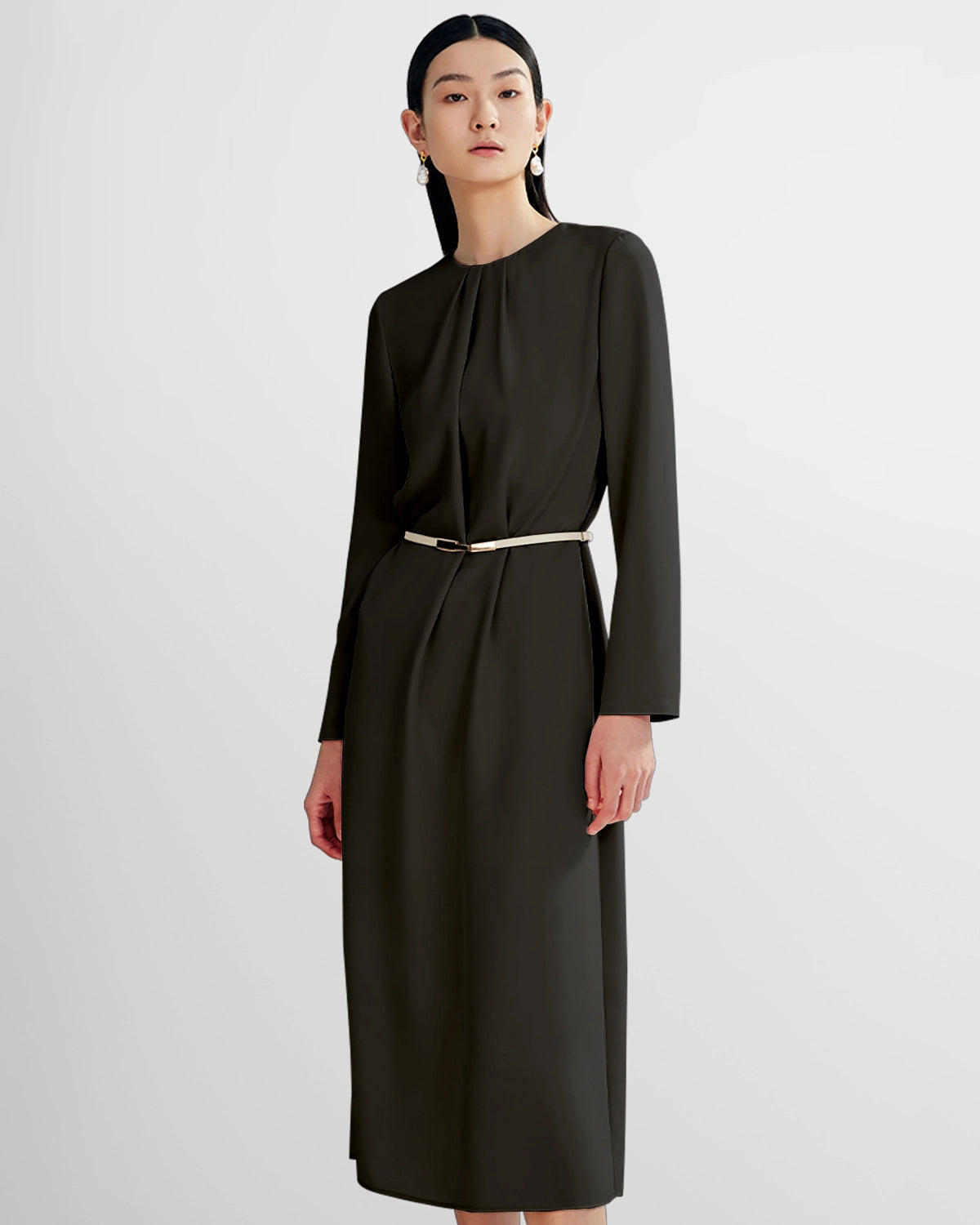 Robe en Soie de Base pour Femme avec Fente au Dos