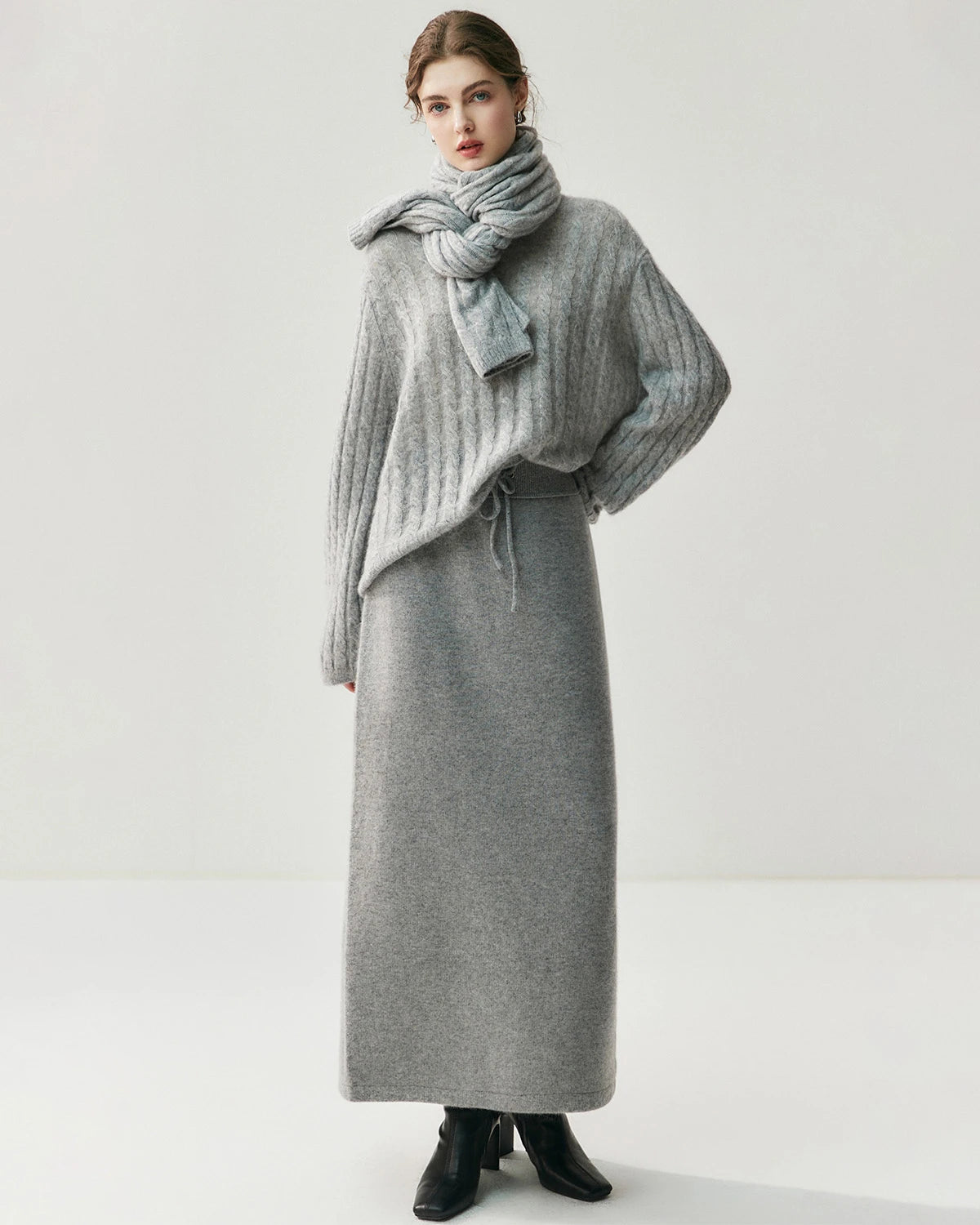 Pull torsadé léger en soie et cachemire