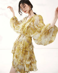Robe Mini en Soie Jaune à Manches Longues avec Volants