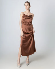 Robe Maxi en Soie à Col Bénitier et Plissé