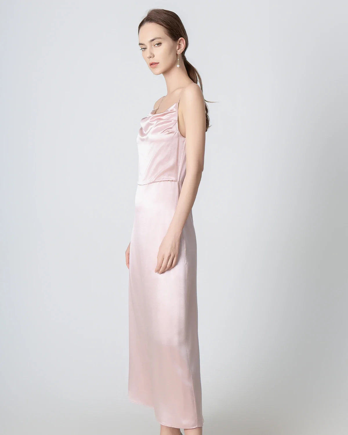 Robe Maxi en Soie à Col Bénitier et Plissé