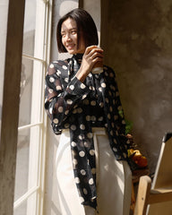 Blouse et jupe en soie à pois