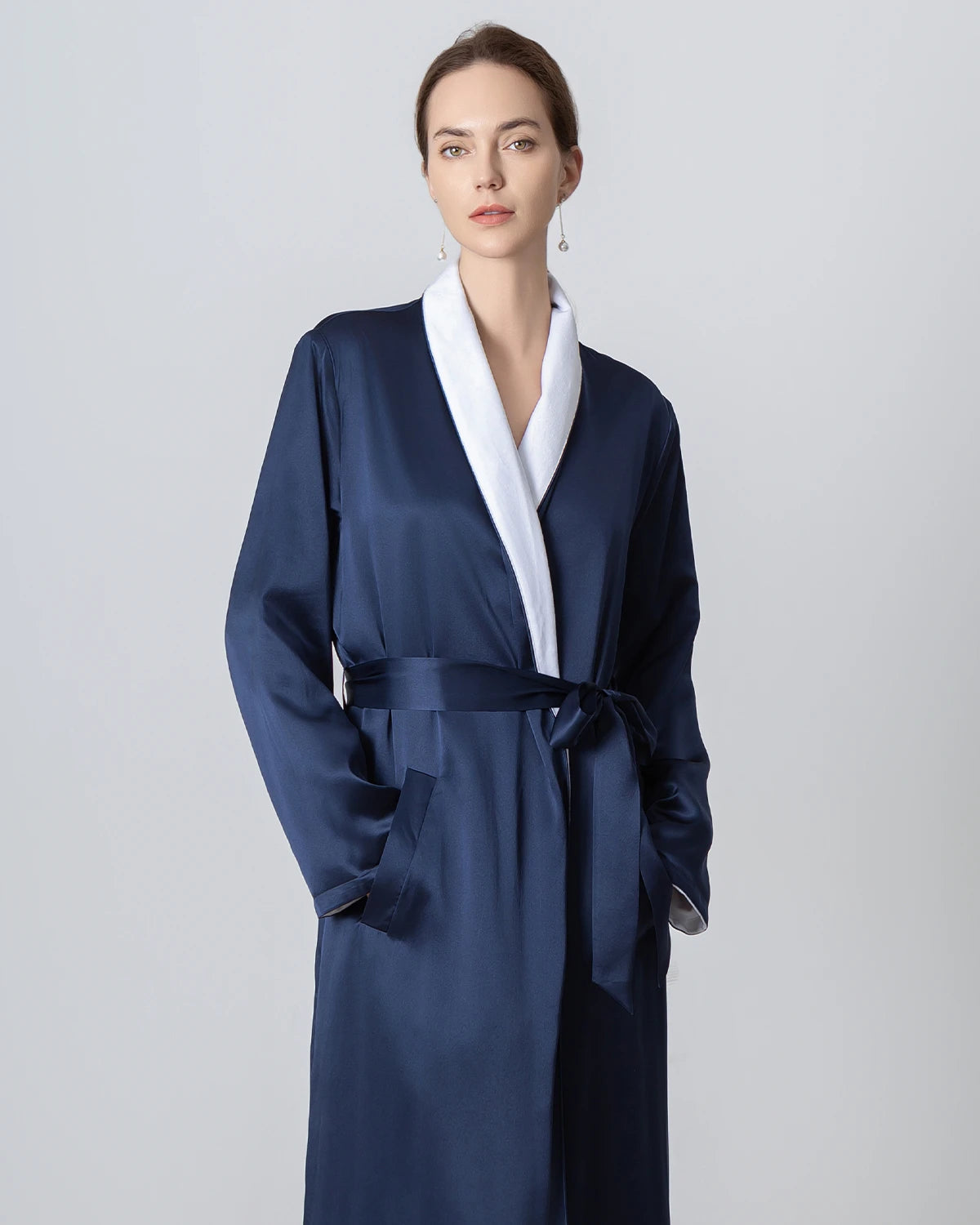 Robe Réversible en Soie et Velours pour l'Hiver Navy