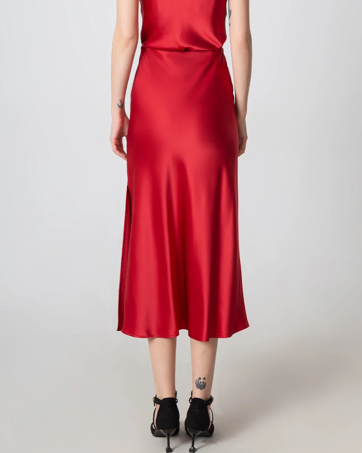Ensemble en Soie à Décolleté Rond et Jupe Midi en Soie