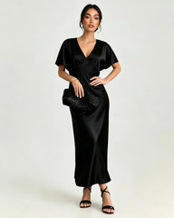 Robe longue nuisette en triacétate satinée avec manches chauve-souris