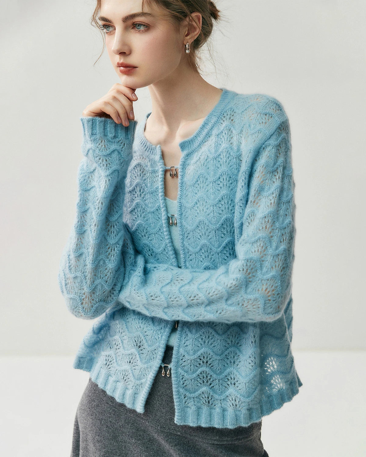 Cardigan en soie et cachemire avec boutons métalliques
