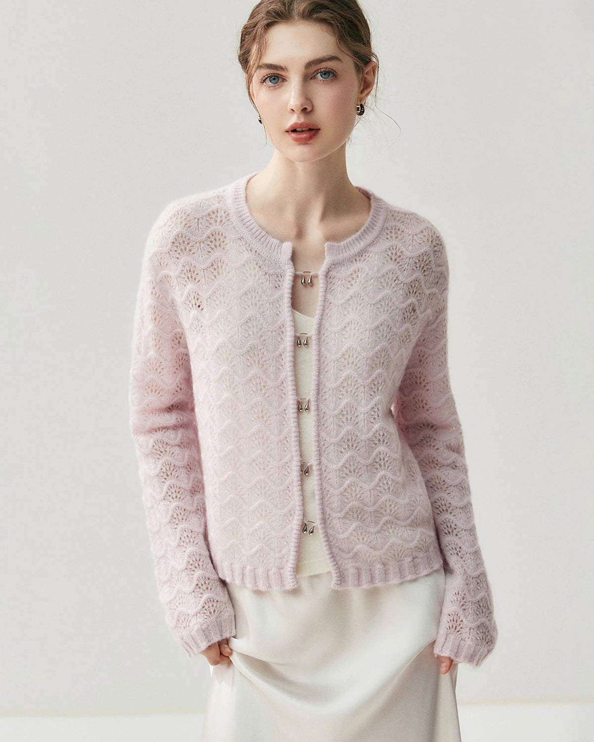 Cardigan en soie et cachemire avec boutons métalliques