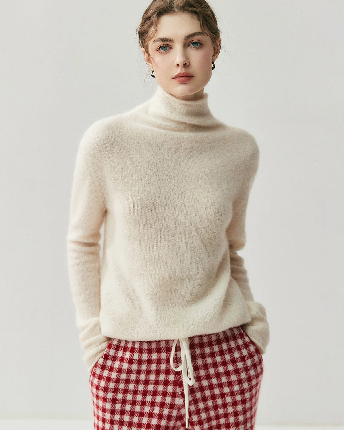Pull col roulé manches longues en soie et cachemire