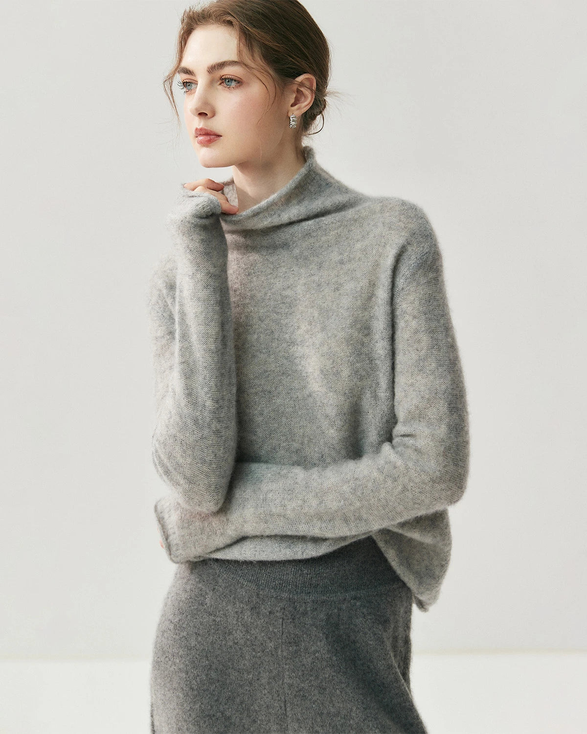 Pull col roulé manches longues en soie et cachemire