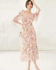 Élégante robe en soie pour une garden-party