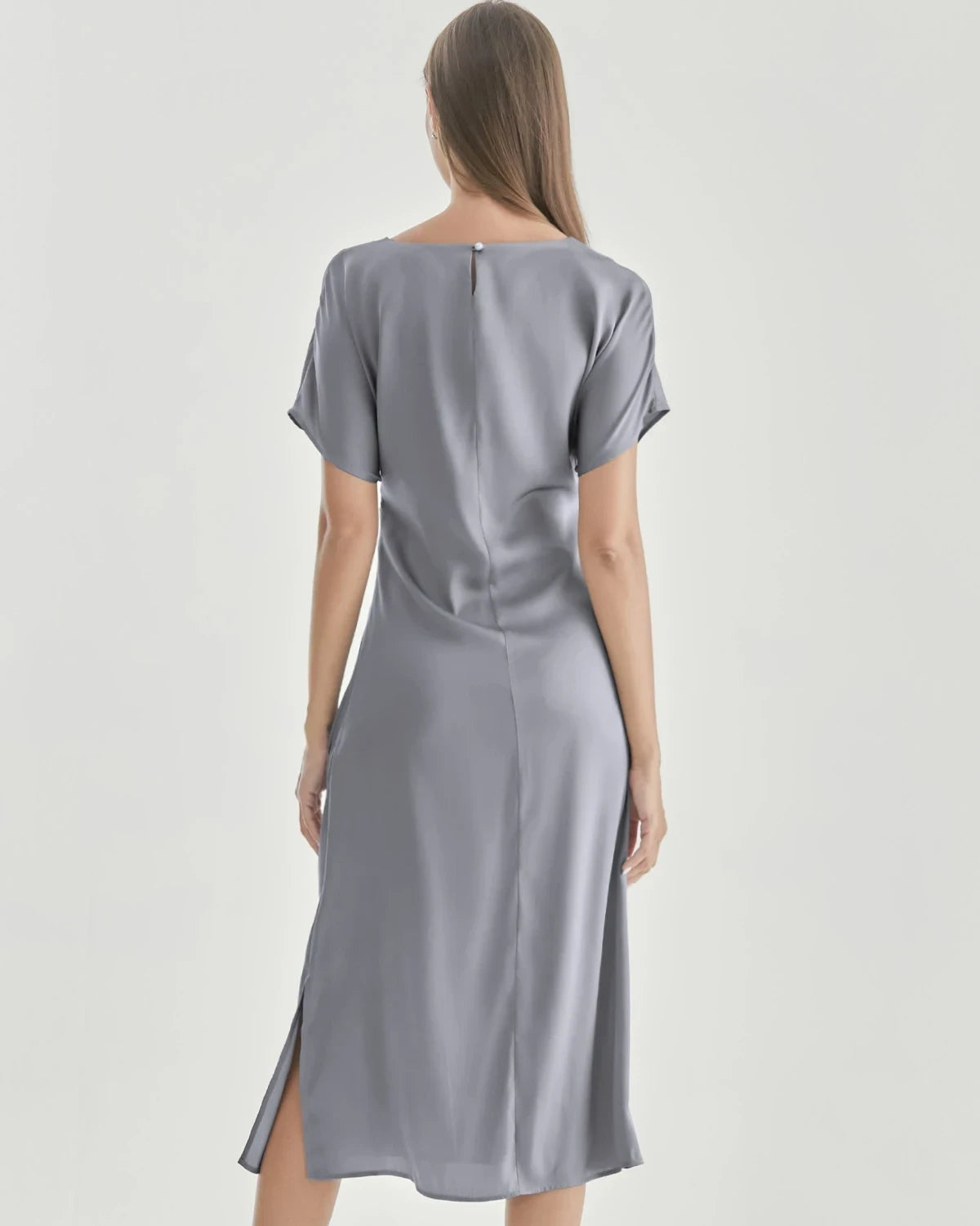 Robe en Soie à Manches Courtes Plissée