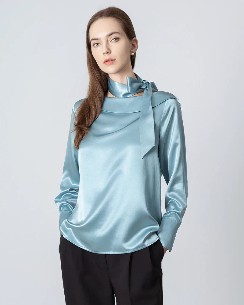 Blouse en Soie avec Col Rond et Nœud à Nouer