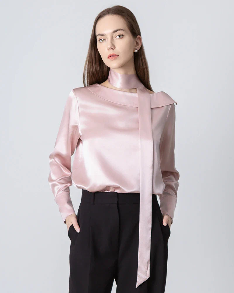 Blouse en Soie avec Col Rond et Nœud à Nouer