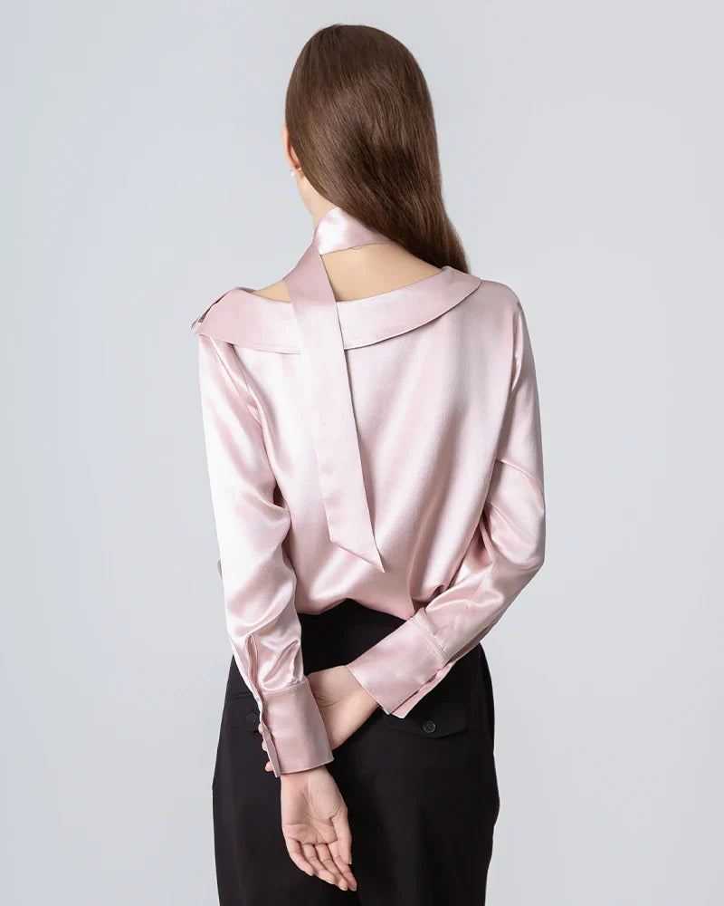 Blouse en Soie avec Col Rond et Nœud à Nouer