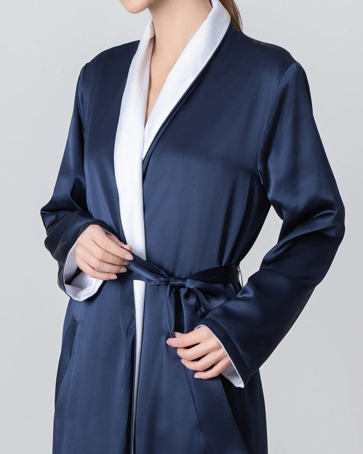 Robe Réversible en Soie et Velours pour l'Hiver Navy