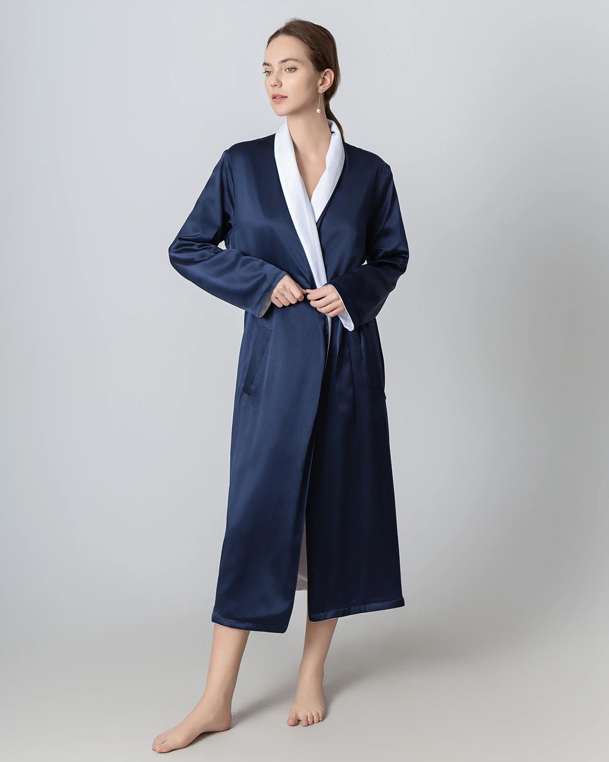 Robe Réversible en Soie et Velours pour l'Hiver Navy