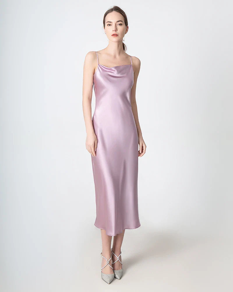 Robe Midi en Soie à Col Bénitier Fendue