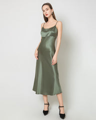 Robe Longue en Soie Satinée Couleur Unie
