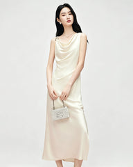 Robe en triacétate col bénitier à taille froncée