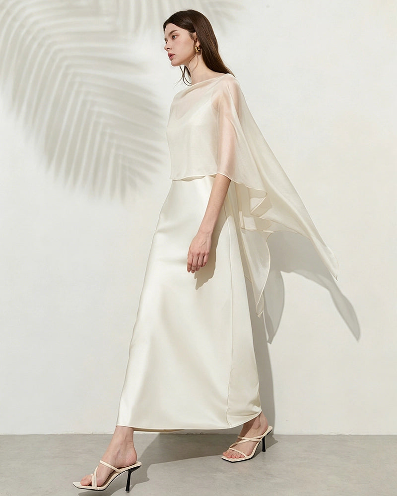 Robe en triacétate avec châle en mousseline de soie