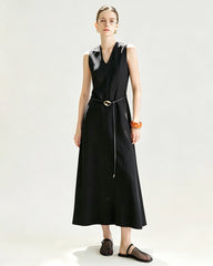 Robe maxi trapèze en triacétate avec col V et doublure en soie