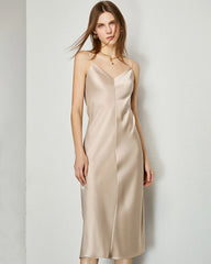 Robe midi en soie à col en V