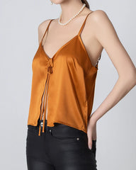 Camisole en Soie à Col V et Ouverture Frontale