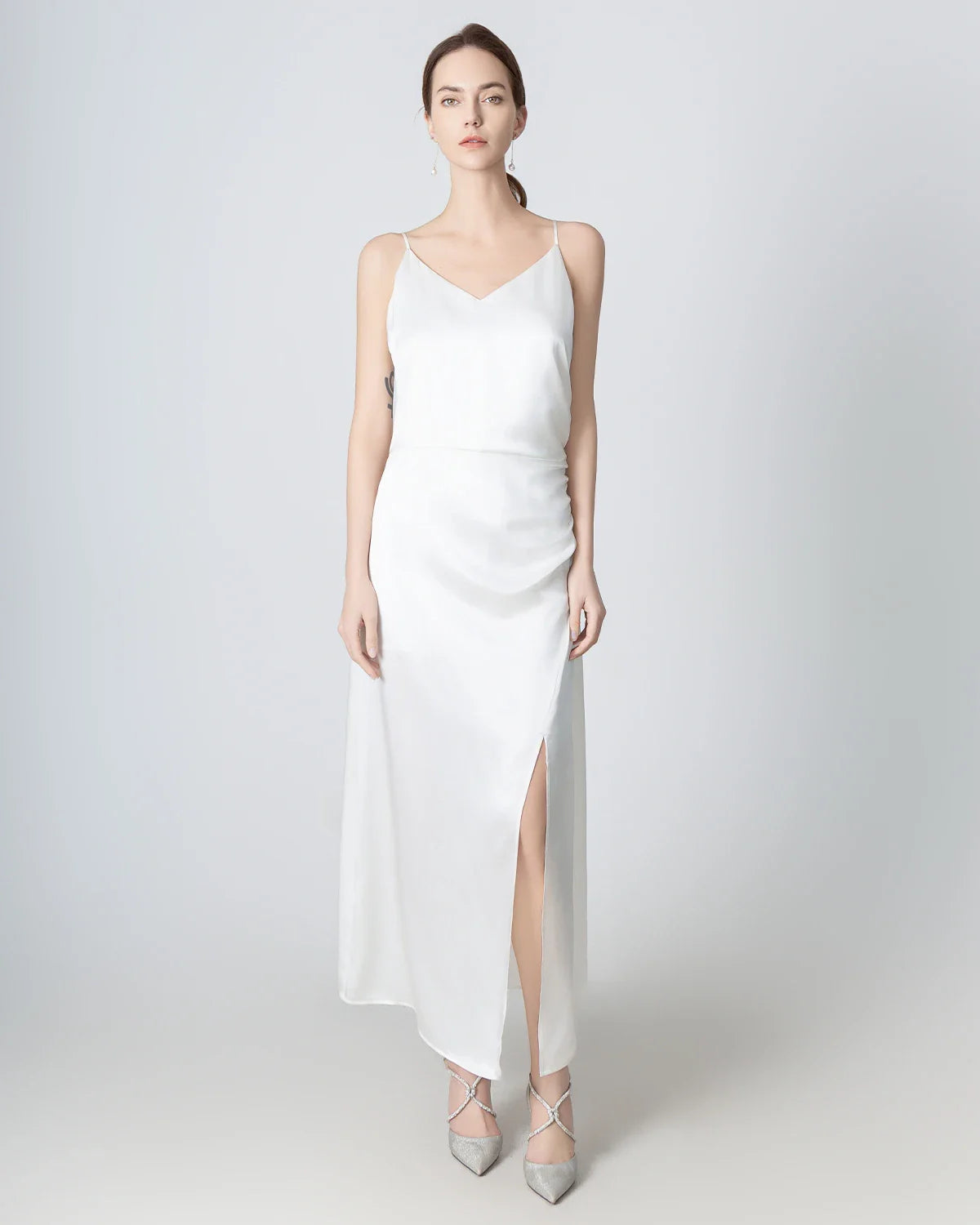 Robe Maxi en Soie à Plis et Fente en V