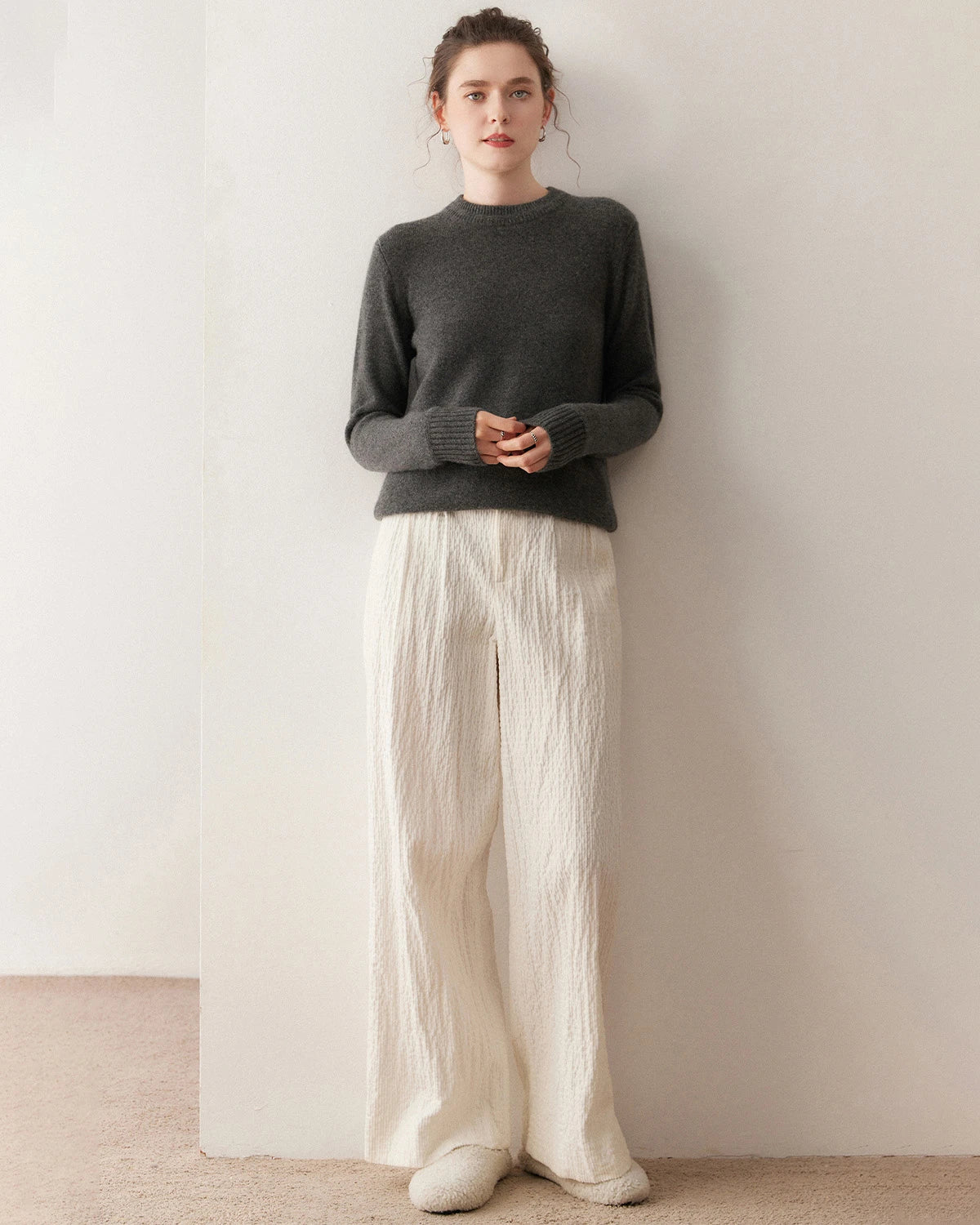 Pull en cachemire à col rond essentiel pour femme