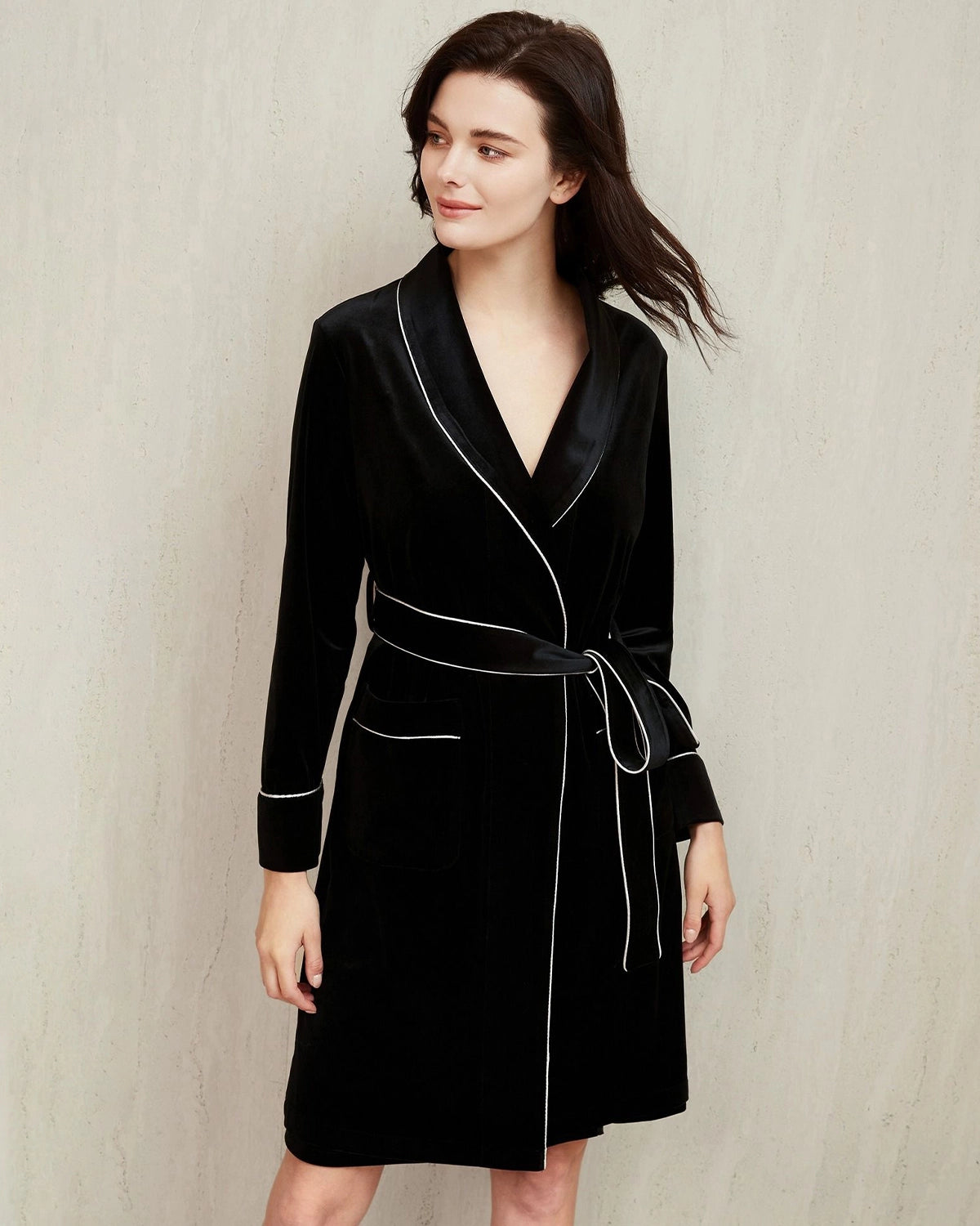 Peignoir en velours longueur genou femme