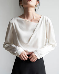 Blouse en Soie à Col Asymétrique pour Femme