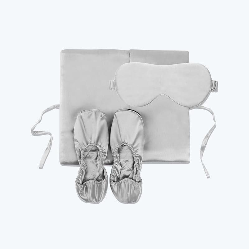 Set de voyage en soie 3 pièces avec sac de rangement, chaussons et masque pour les yeux