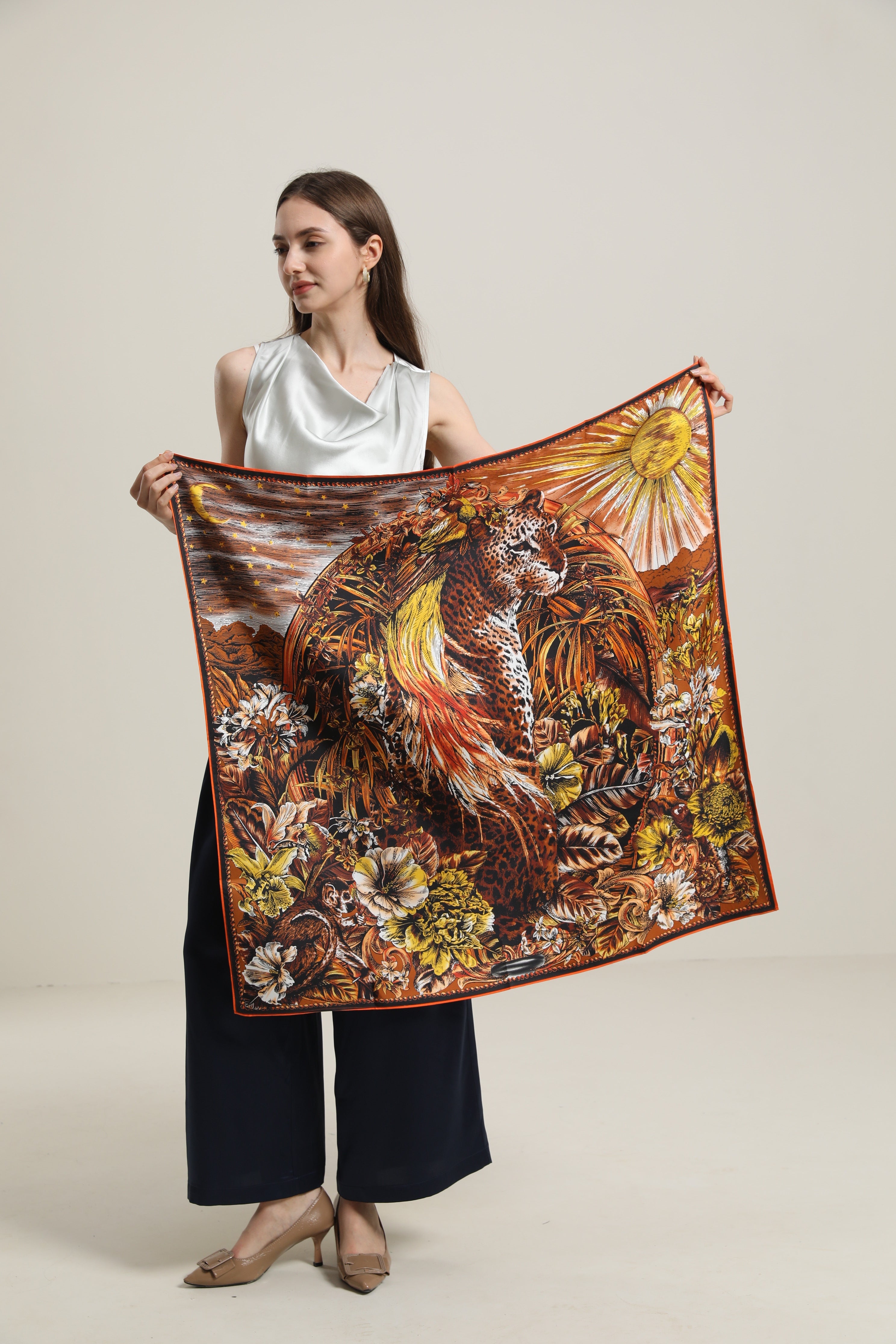 Foulard en Soie Vintage à Motif Tigre