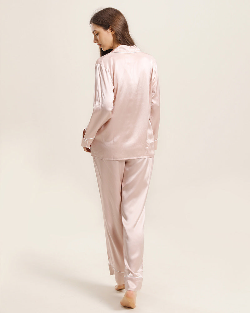 Pyjama Classique en Soie pour Femmes à la Maison