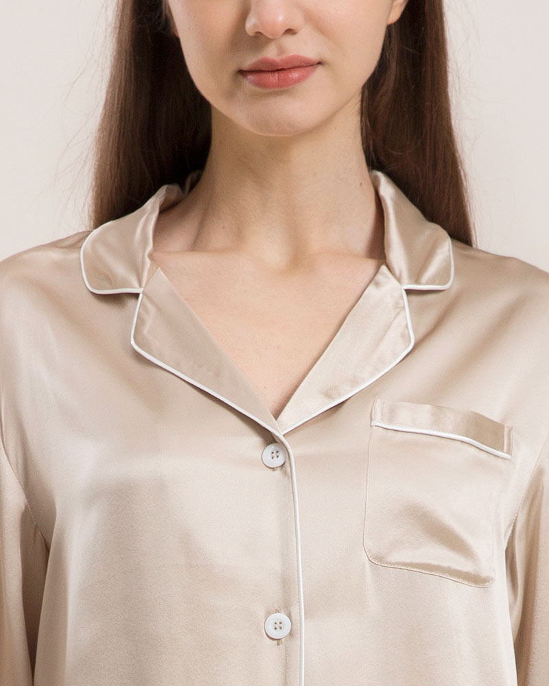 Pyjama Classique en Soie pour Femmes à la Maison