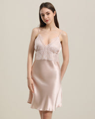 Robe de Nuit en Soie avec Dentelle